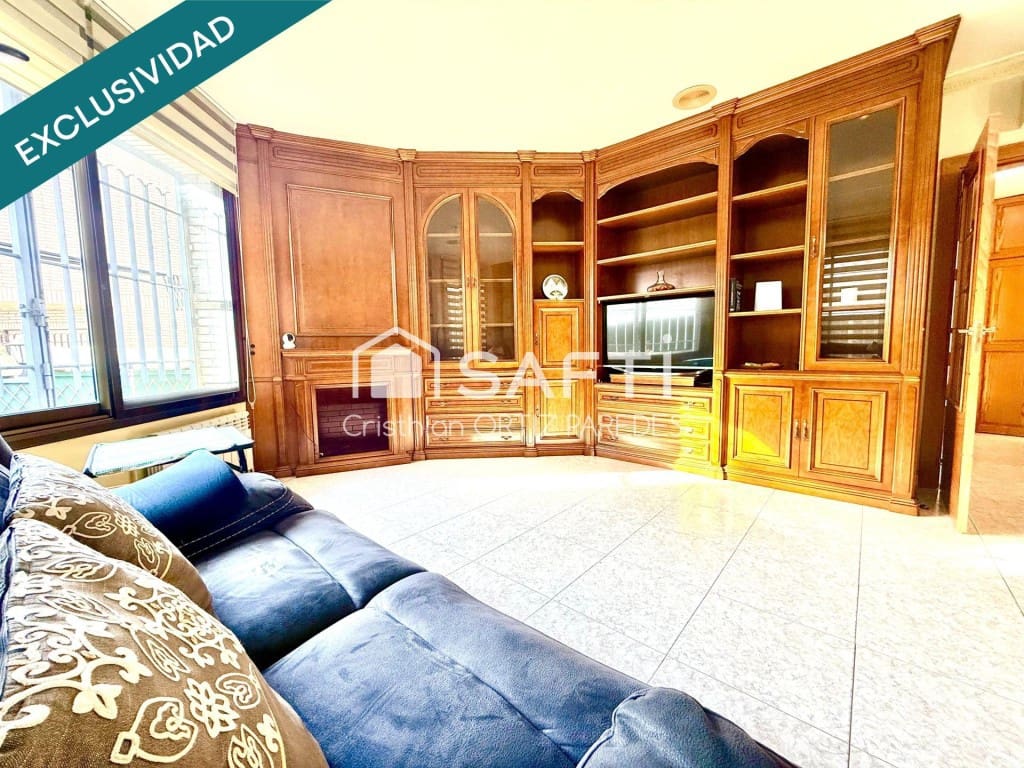 4 quarto Moradia para venda em Blanes com garagem - 325 000 € (Ref: 9647981)