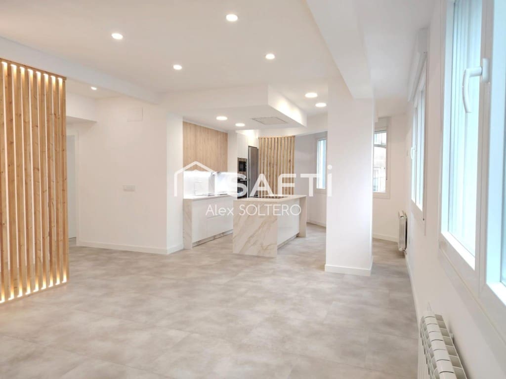 3 slaapkamer Appartement te koop in Vigo - € 389.000 (Ref: 9647988)