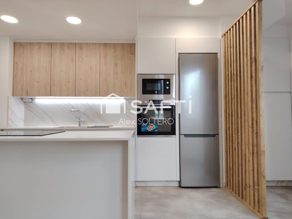 3 slaapkamer Appartement te koop in Vigo - € 389.000 (Ref: 9647988)