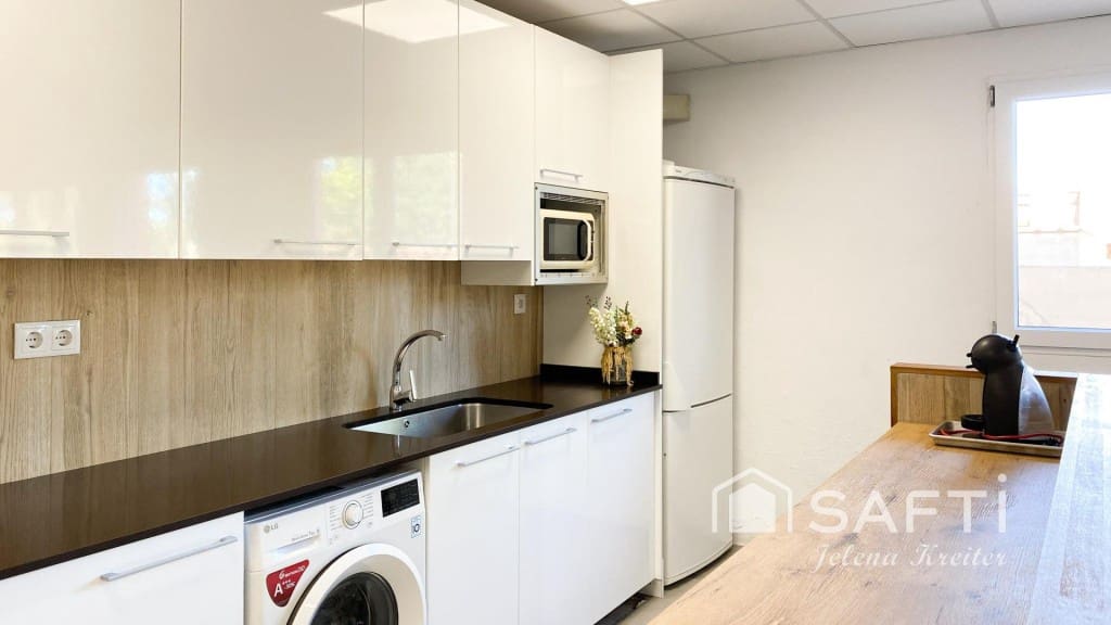 9 soveværelse Villa til salg i Godelleta - € 800.000 (Ref: 9647989)