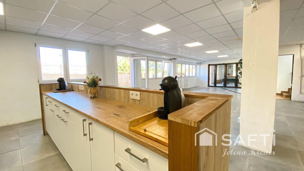 9 soveværelse Villa til salg i Godelleta - € 800.000 (Ref: 9647989)