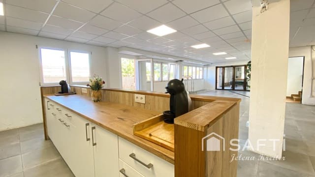 9 soveværelse Villa til salg i Godelleta - € 800.000 (Ref: 9647989)