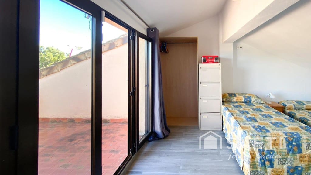 9 soveværelse Villa til salg i Godelleta - € 800.000 (Ref: 9647989)