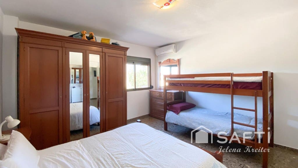 9 soveværelse Villa til salg i Godelleta - € 800.000 (Ref: 9647989)