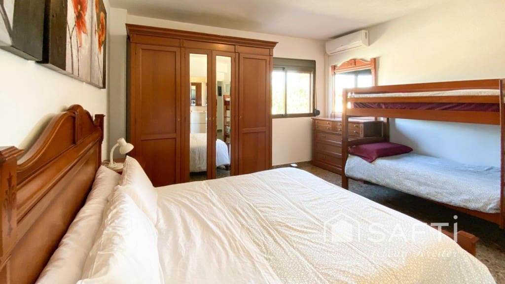 9 soveværelse Villa til salg i Godelleta - € 800.000 (Ref: 9647989)