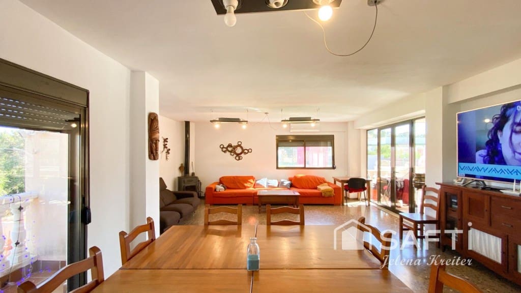 9 soveværelse Villa til salg i Godelleta - € 800.000 (Ref: 9647989)