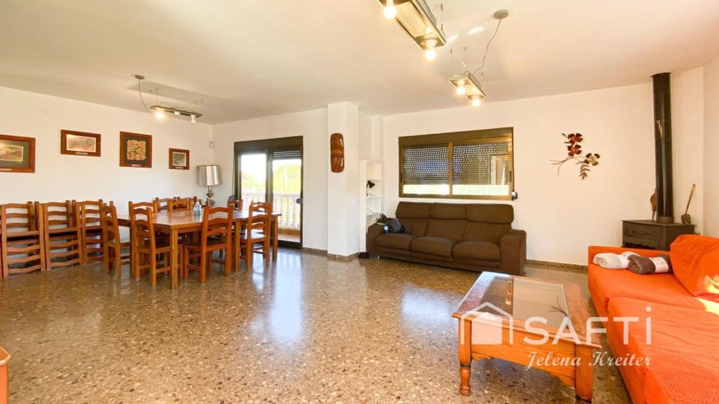 9 soveværelse Villa til salg i Godelleta - € 800.000 (Ref: 9647989)