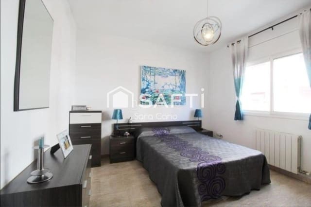 Adosado de 5 habitaciones en El Vendrell en venta con piscina garaje - 455.000 € (Ref: 9647992)