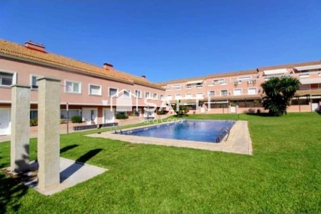 Adosado de 5 habitaciones en El Vendrell en venta con piscina garaje - 455.000 € (Ref: 9647992)