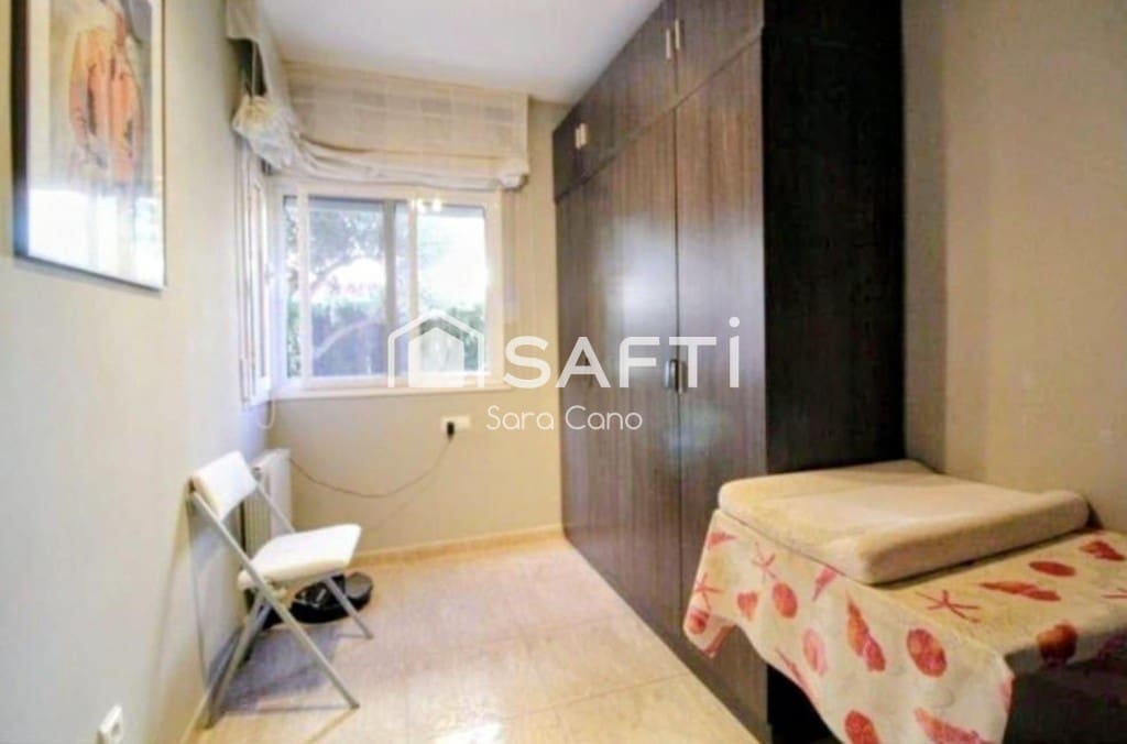 Adosado de 5 habitaciones en El Vendrell en venta con piscina garaje - 455.000 € (Ref: 9647992)