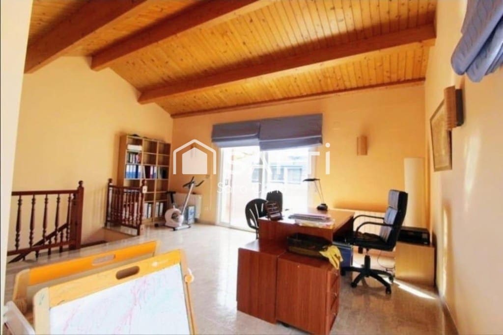 Adosado de 5 habitaciones en El Vendrell en venta con piscina garaje - 455.000 € (Ref: 9647992)