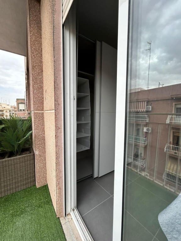 5 Zimmer Apartment zu verkaufen in Elche / Elx - 179.000 € (Ref: 9651804)