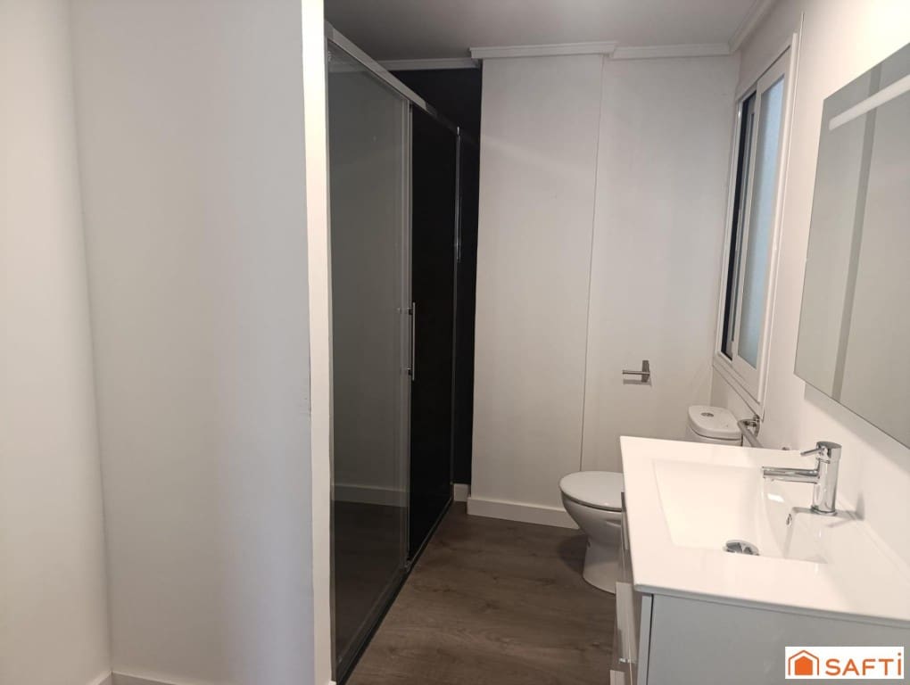 4 soveværelse Lejlighed til salg i Valdepenas - € 169.000 (Ref: 9651808)