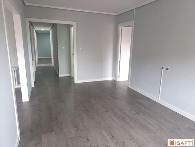 4 soveværelse Lejlighed til salg i Valdepeñas - € 169.000 (Ref: 9651808)