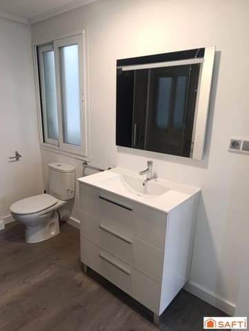 4 soveværelse Lejlighed til salg i Valdepeñas - € 169.000 (Ref: 9651808)