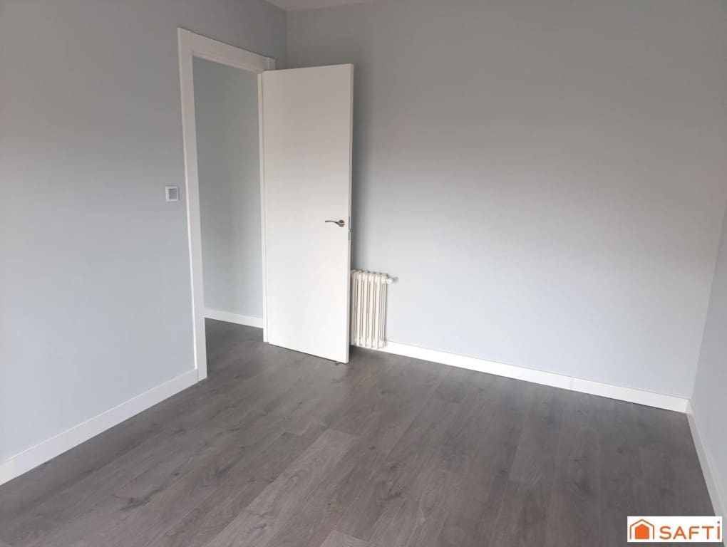 4 soveværelse Lejlighed til salg i Valdepenas - € 169.000 (Ref: 9651808)