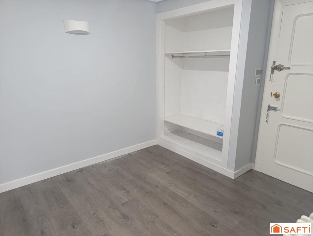 4 soveværelse Lejlighed til salg i Valdepenas - € 169.000 (Ref: 9651808)