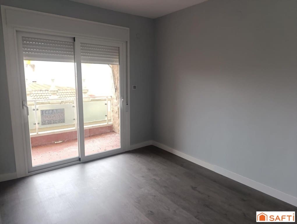 4 soveværelse Lejlighed til salg i Valdepenas - € 169.000 (Ref: 9651808)