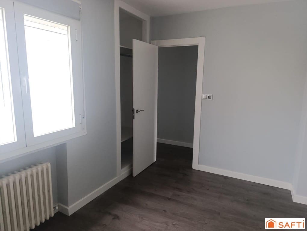 4 soveværelse Lejlighed til salg i Valdepenas - € 169.000 (Ref: 9651808)