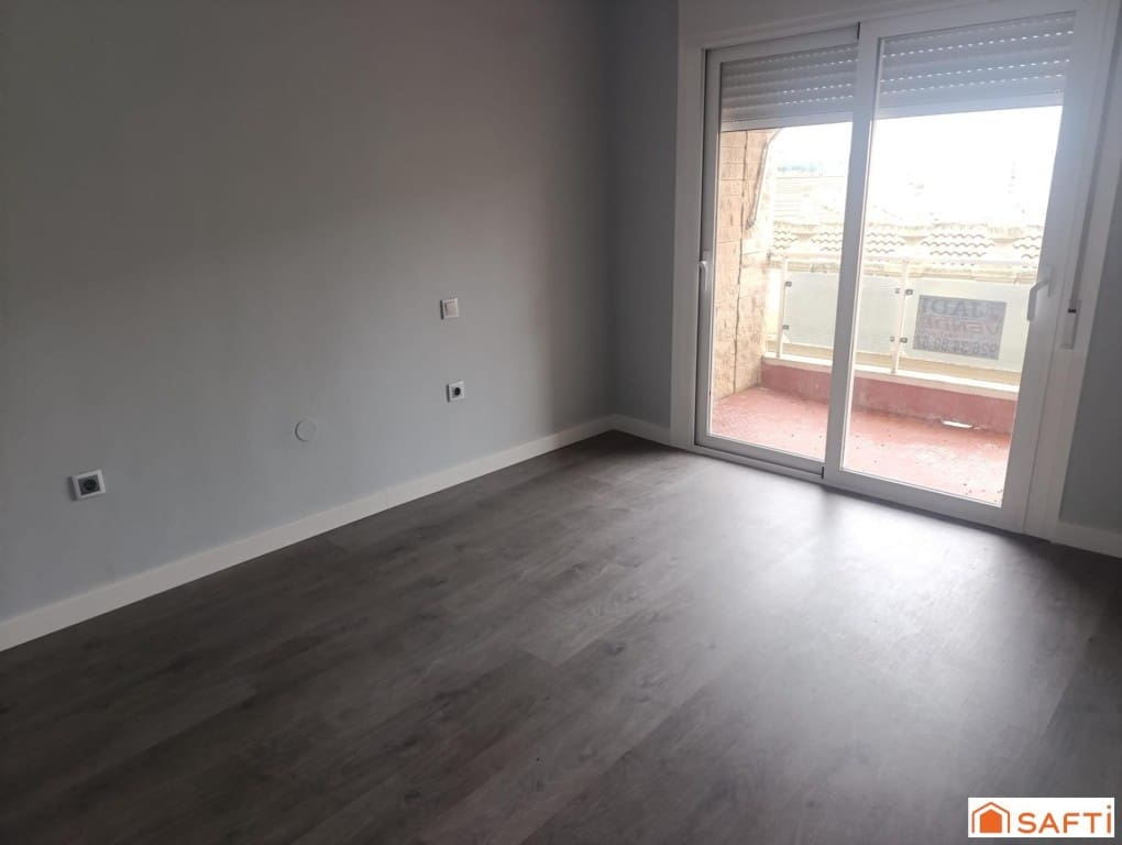 4 soveværelse Lejlighed til salg i Valdepenas - € 169.000 (Ref: 9651808)