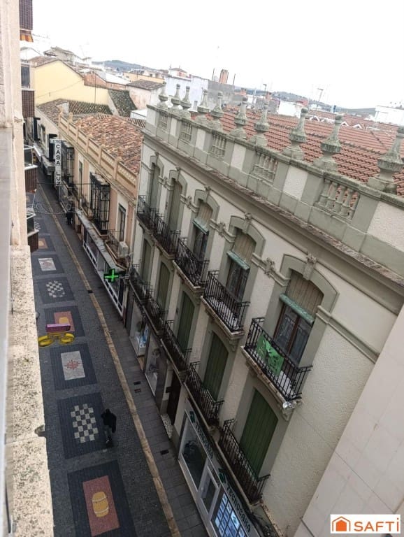 4 soveværelse Lejlighed til salg i Valdepenas - € 169.000 (Ref: 9651808)