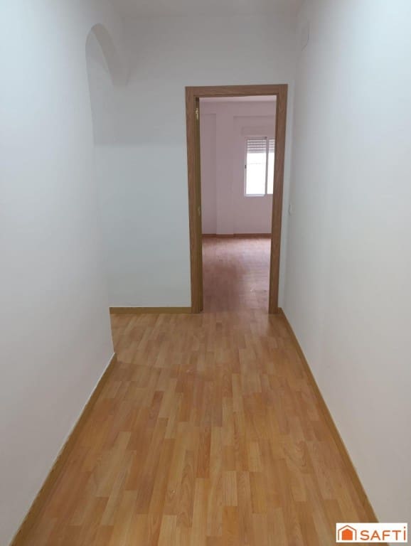 3 soveværelse Lejlighed til salg i Valdepenas - € 103.000 (Ref: 9651809)