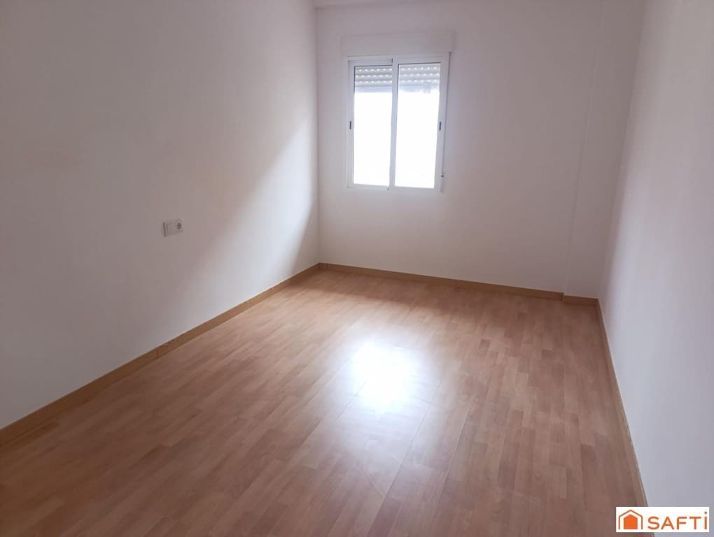 3 soveværelse Lejlighed til salg i Valdepenas - € 103.000 (Ref: 9651809)