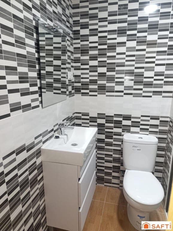 3 soveværelse Lejlighed til salg i Valdepenas - € 103.000 (Ref: 9651809)