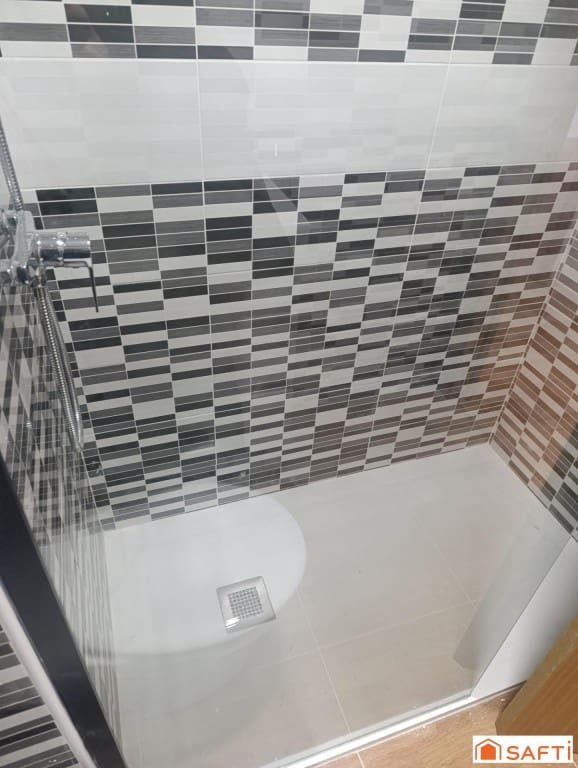 3 soveværelse Lejlighed til salg i Valdepenas - € 103.000 (Ref: 9651809)