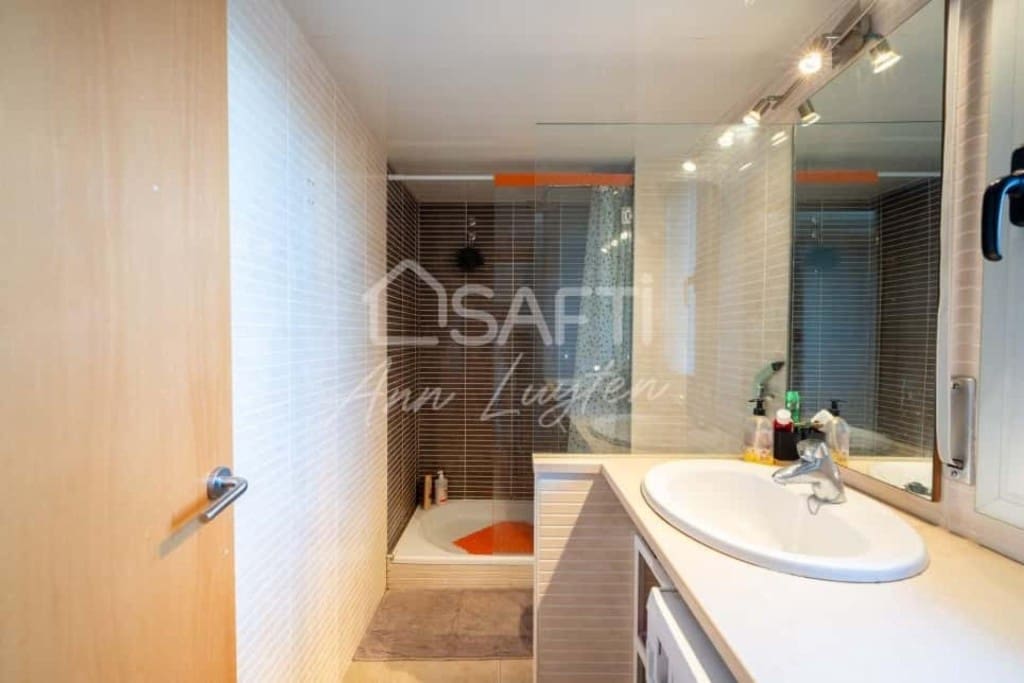 2 slaapkamer Appartement te koop in Roses met zwembad - € 235.000 (Ref: 9651810)