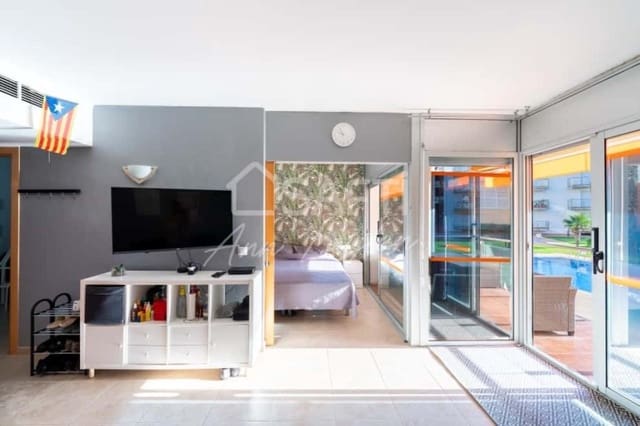 2 slaapkamer Appartement te koop in Santa Margarida, Roses met zwembad - € 235.000 (Ref: 9651810)