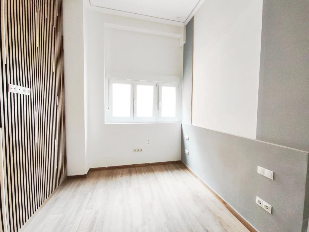 10 soverom Leilighet til salgs i Madrid by - € 1 800 000 (Ref: 9651814)