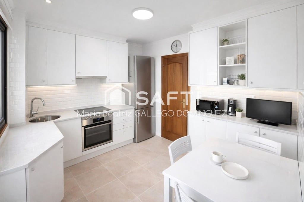 3 quarto Apartamento para venda em Vigo com garagem - 295 000 € (Ref: 9655891)