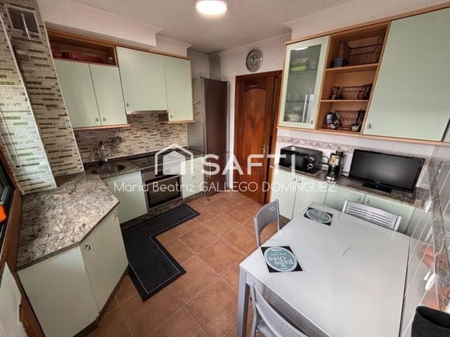 3 quarto Apartamento para venda em Vigo com garagem - 295 000 € (Ref: 9655891)