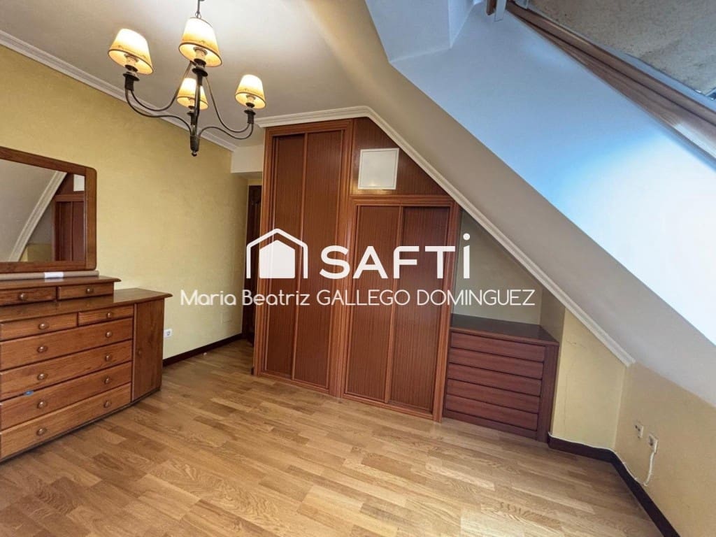 3 quarto Apartamento para venda em Vigo com garagem - 295 000 € (Ref: 9655891)