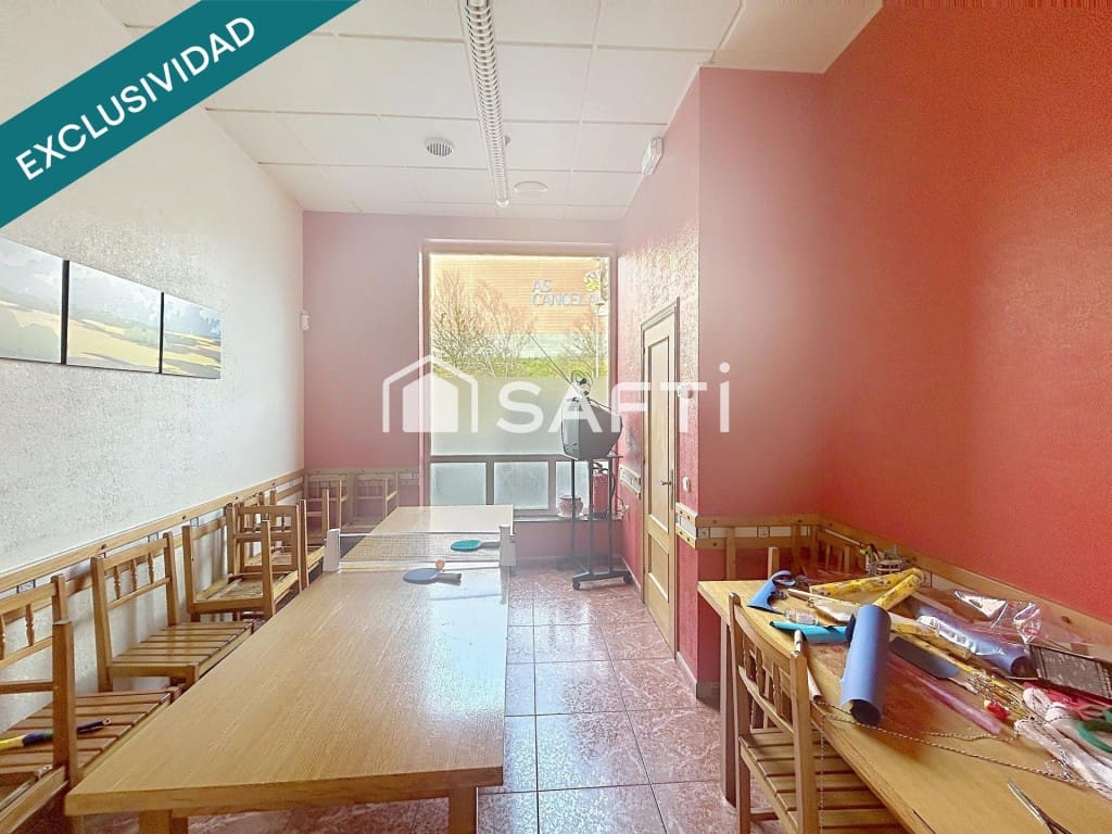 Kaupallinen myytävänä paikassa Santiago de Compostela - 195 000 € (Ref: 9655895)