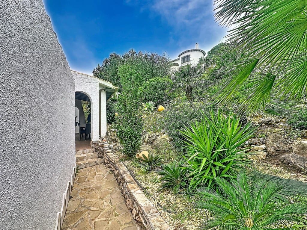 Chalet de 4 habitaciones en Monte Pego en venta con piscina garaje - 560.000 € (Ref: 9655902)