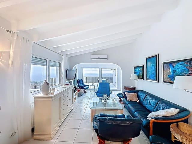 Chalet de 4 habitaciones en Monte Pego, Pego en venta con piscina garaje - 560.000 € (Ref: 9655902)