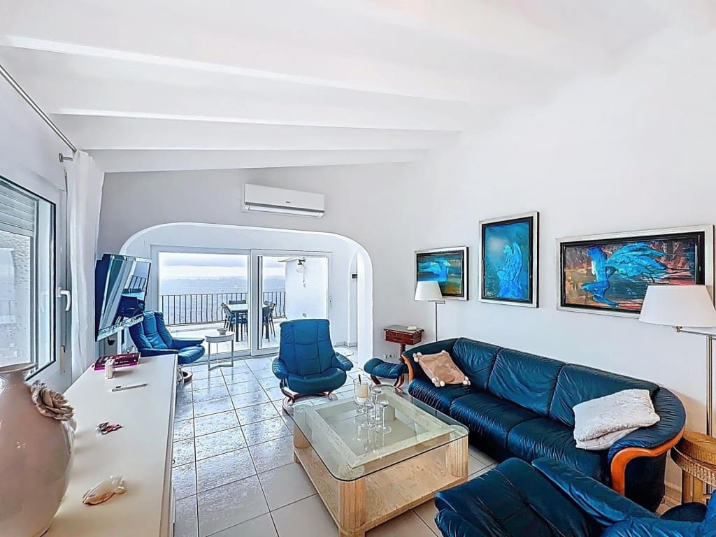 Chalet de 4 habitaciones en Monte Pego en venta con piscina garaje - 560.000 € (Ref: 9655902)