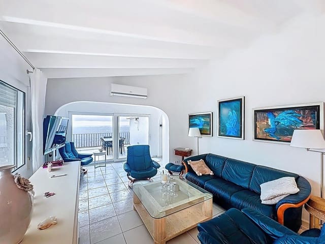 Chalet de 4 habitaciones en Monte Pego, Pego en venta con piscina garaje - 560.000 € (Ref: 9655902)