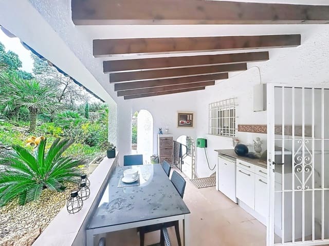 Chalet de 4 habitaciones en Monte Pego, Pego en venta con piscina garaje - 560.000 € (Ref: 9655902)