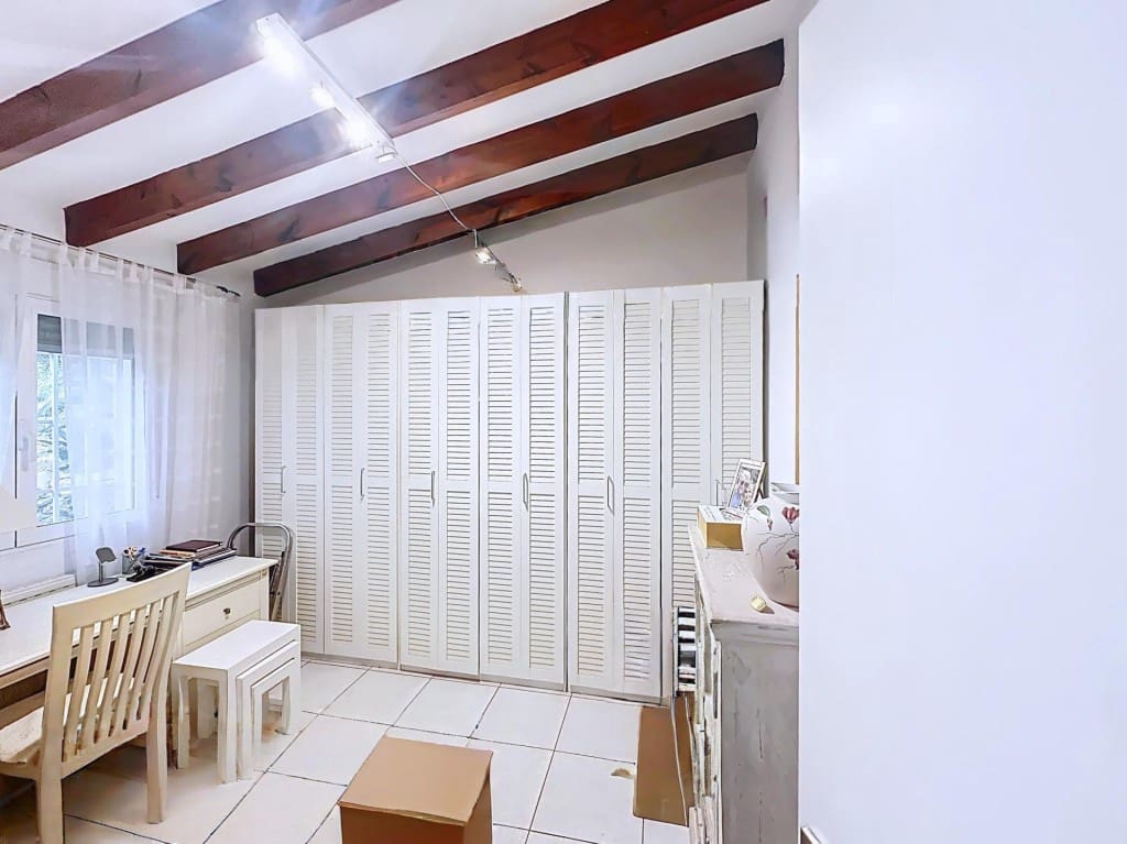 Chalet de 4 habitaciones en Monte Pego en venta con piscina garaje - 560.000 € (Ref: 9655902)