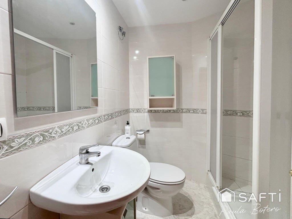 3 sovrum Lägenhet att hyra i Sant Pere de Ribes - 878 € (Ref: 9655903)