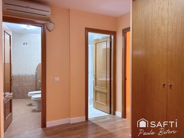 3 sovrum Lägenhet att hyra i Sant Pere de Ribes - 878 € (Ref: 9655903)