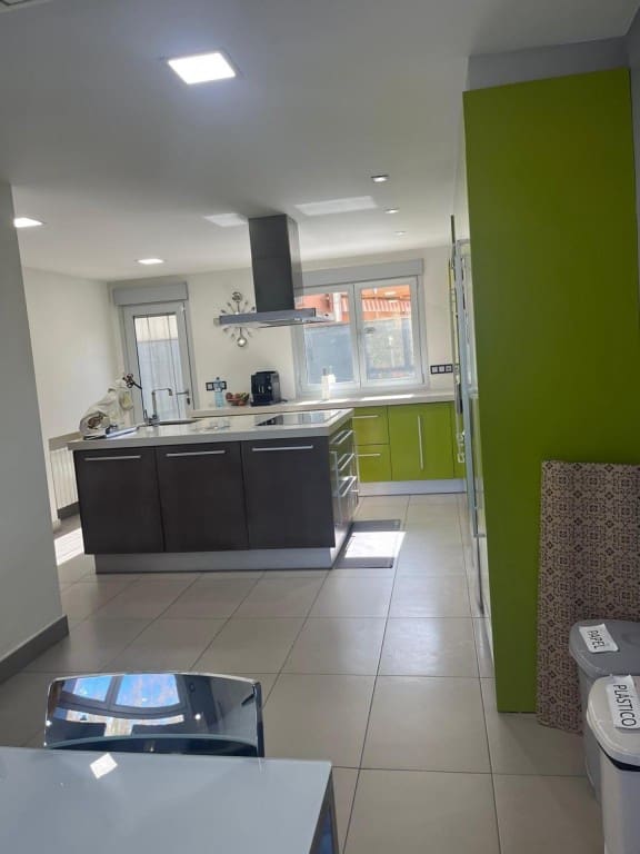 4 camera da letto Villa in vendita in Almansa con garage - 430.000 € (Rif: 9655905)