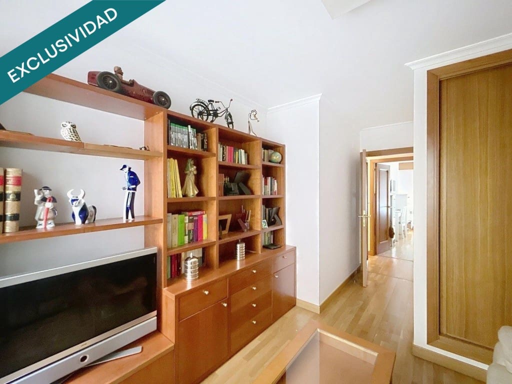 4 slaapkamer Appartement te koop in Santiago de Compostela - € 477.000 (Ref: 9659263)