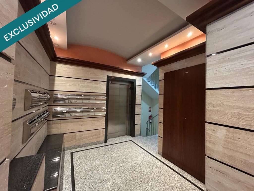 4 slaapkamer Appartement te koop in Santiago de Compostela - € 477.000 (Ref: 9659263)