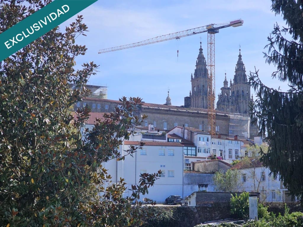 4 slaapkamer Appartement te koop in Santiago de Compostela - € 477.000 (Ref: 9659263)
