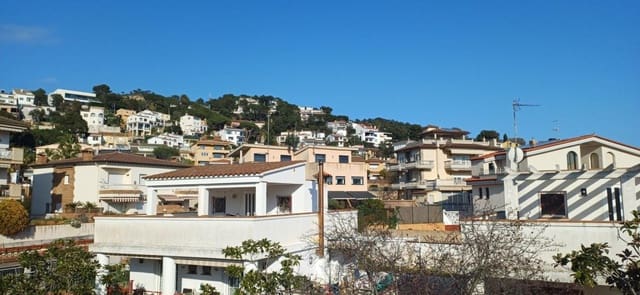 4 Zimmer Villa zu verkaufen in Tossa de Mar - 680.000 € (Ref: 9659265)