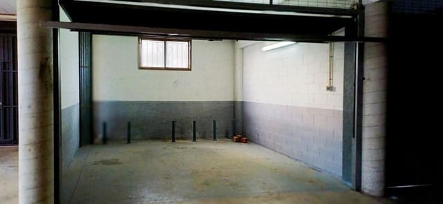 Autotalli myytävänä paikassa Tossa de Mar - 35 000 € (Ref: 9659266)